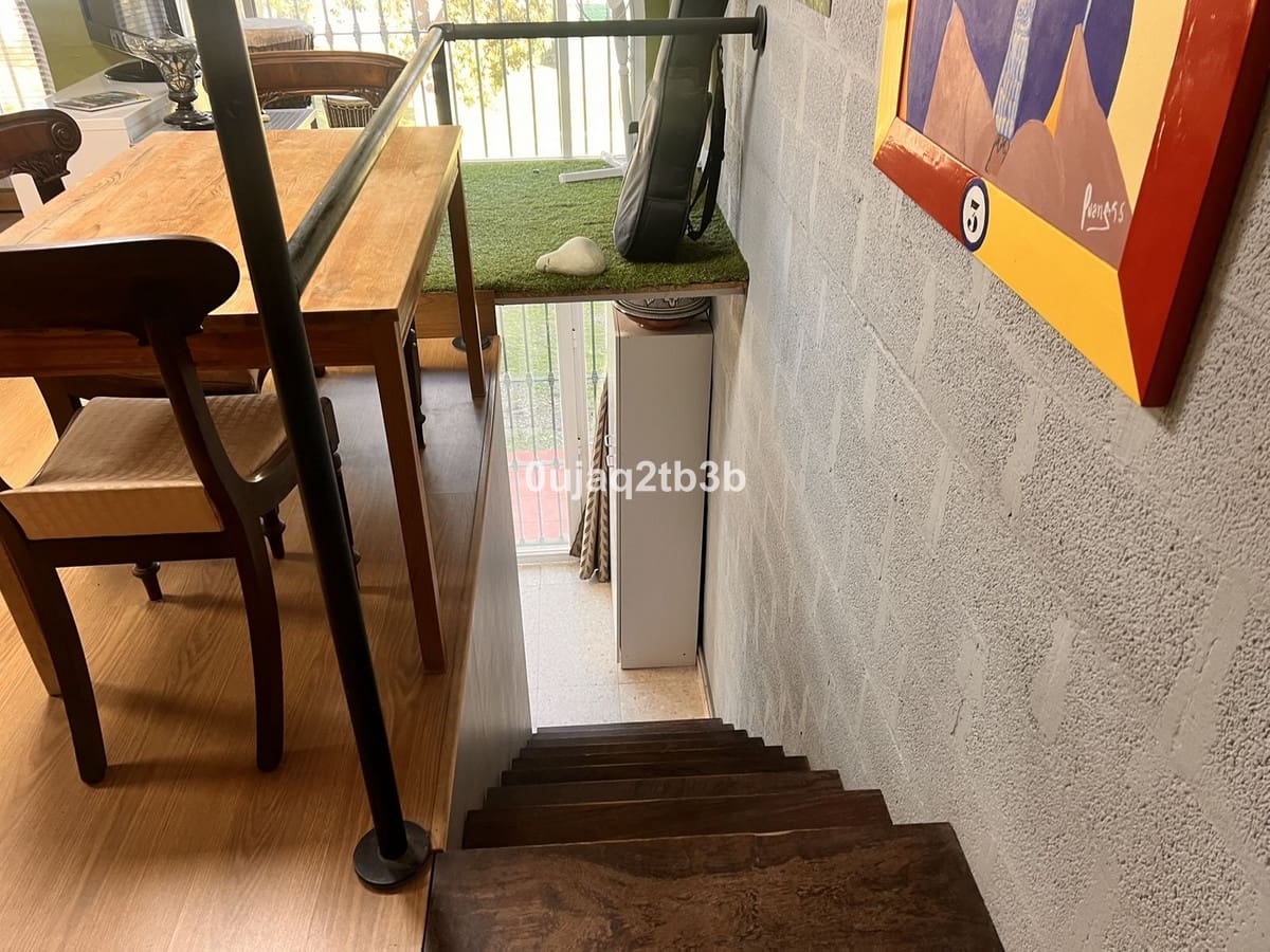 3 bedroom Commercial for rent in Bel-Air with pool - € 1,550 (Ref: 9428193)