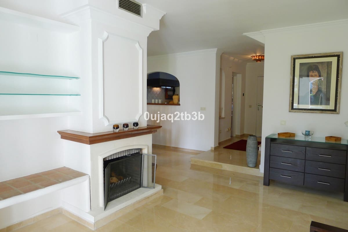 Casa de 4 habitaciones en Bel-Air en alquiler con piscina garaje - 1.900 € (Ref: 9521133)