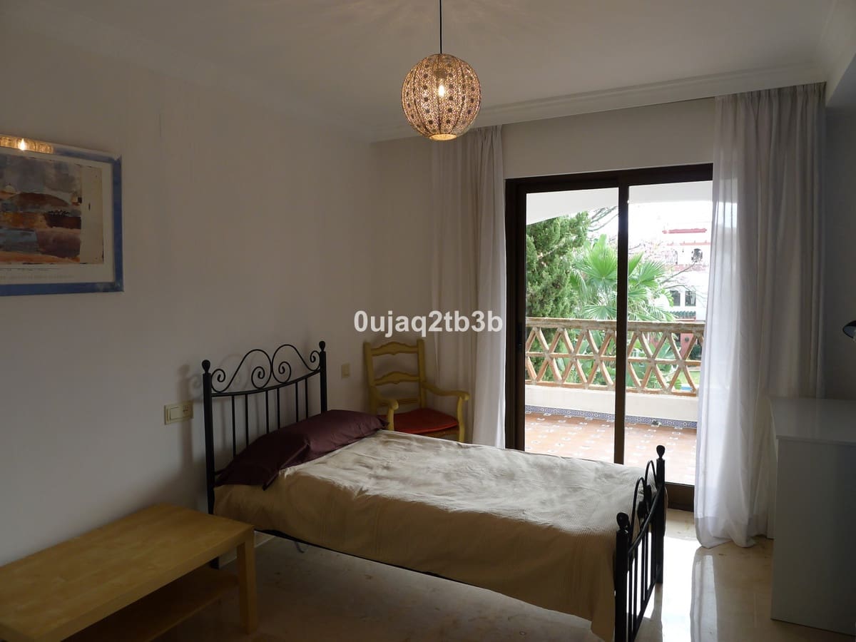 Casa de 4 habitaciones en Bel-Air en alquiler con piscina garaje - 1.900 € (Ref: 9521133)