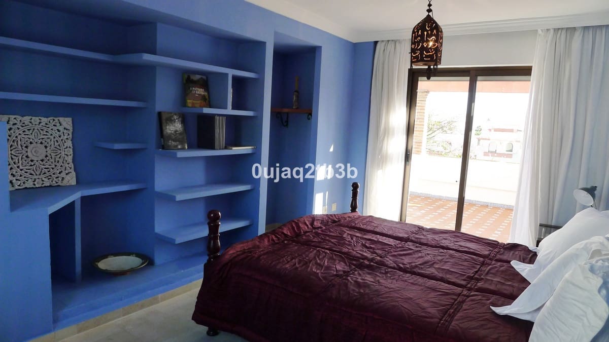 Casa de 4 habitaciones en Bel-Air en alquiler con piscina garaje - 1.900 € (Ref: 9521133)