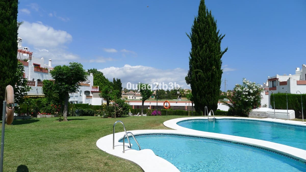 Casa de 4 habitaciones en Bel-Air en alquiler con piscina garaje - 1.900 € (Ref: 9521133)