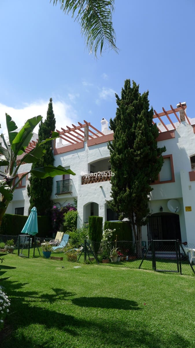 Casa de 4 habitaciones en Bel-Air en alquiler con piscina garaje - 1.900 € (Ref: 9521133)