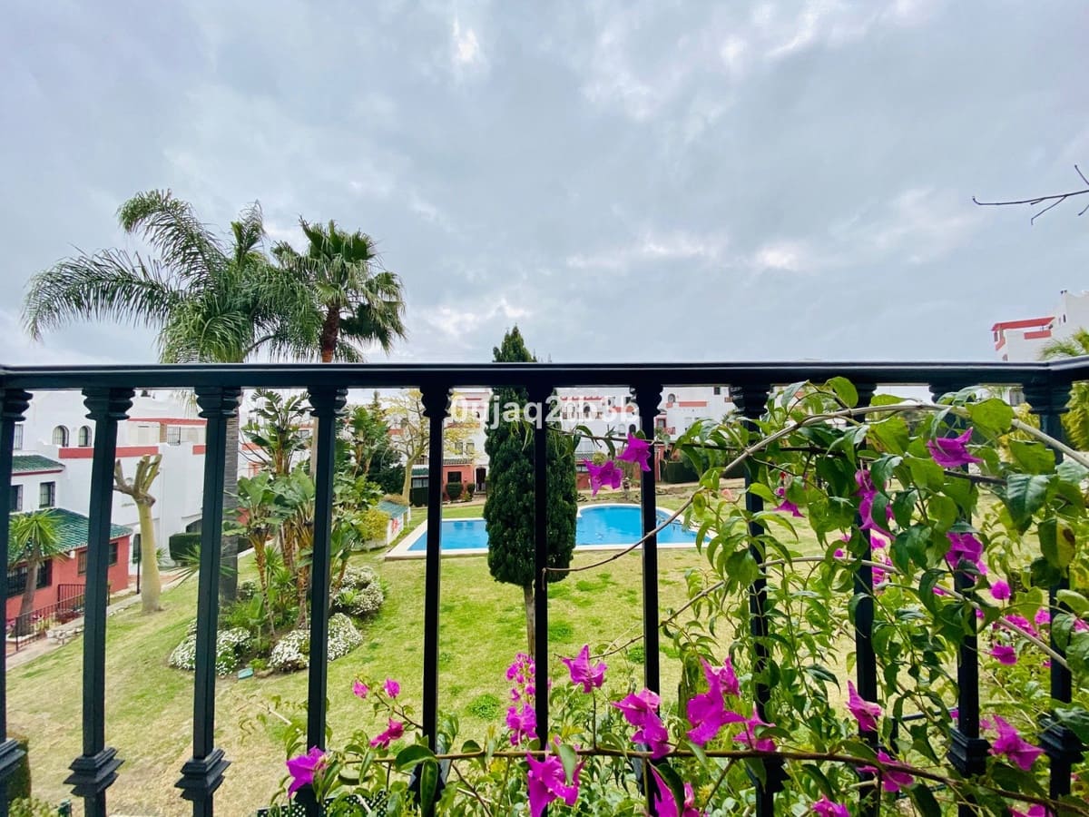 Casa de 4 habitaciones en Bel-Air en alquiler con piscina garaje - 1.900 € (Ref: 9521133)