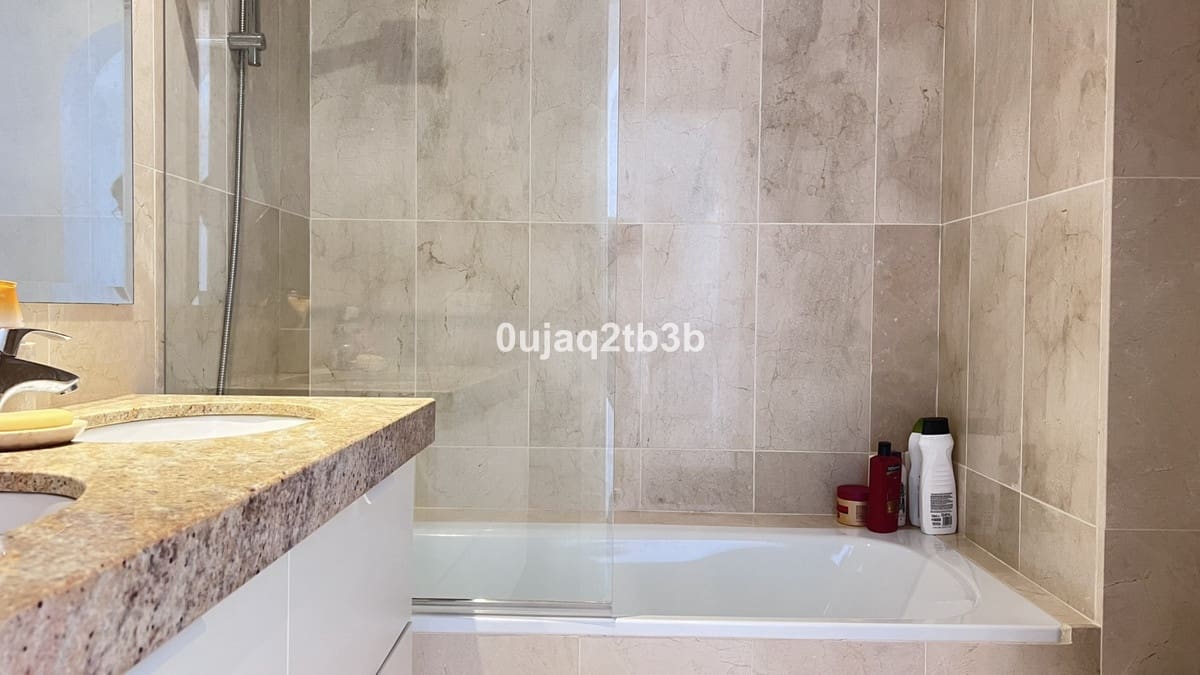 4 camera da letto Appartamento in vendita in Nueva Andalucia con piscina garage - 1.500.000 € (Rif: 9536456)