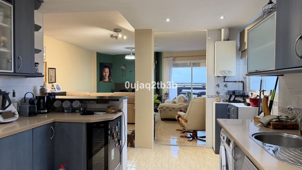 3 bedroom Penthouse for sale in San Pedro de Alcantara with garage - € 675,000 (Ref: 9600023)