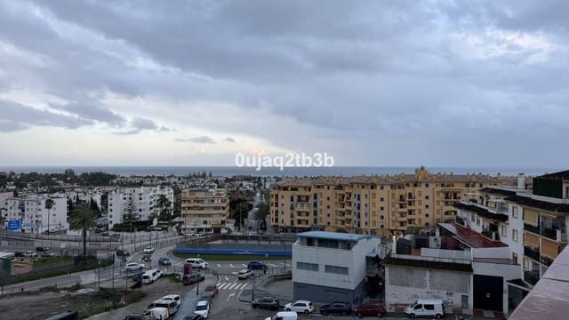 3 sypialnia Penthouse na sprzedaż w San Pedro de Alcantara, Marbella z garażem - 675 000 € (Ref: 9600023)