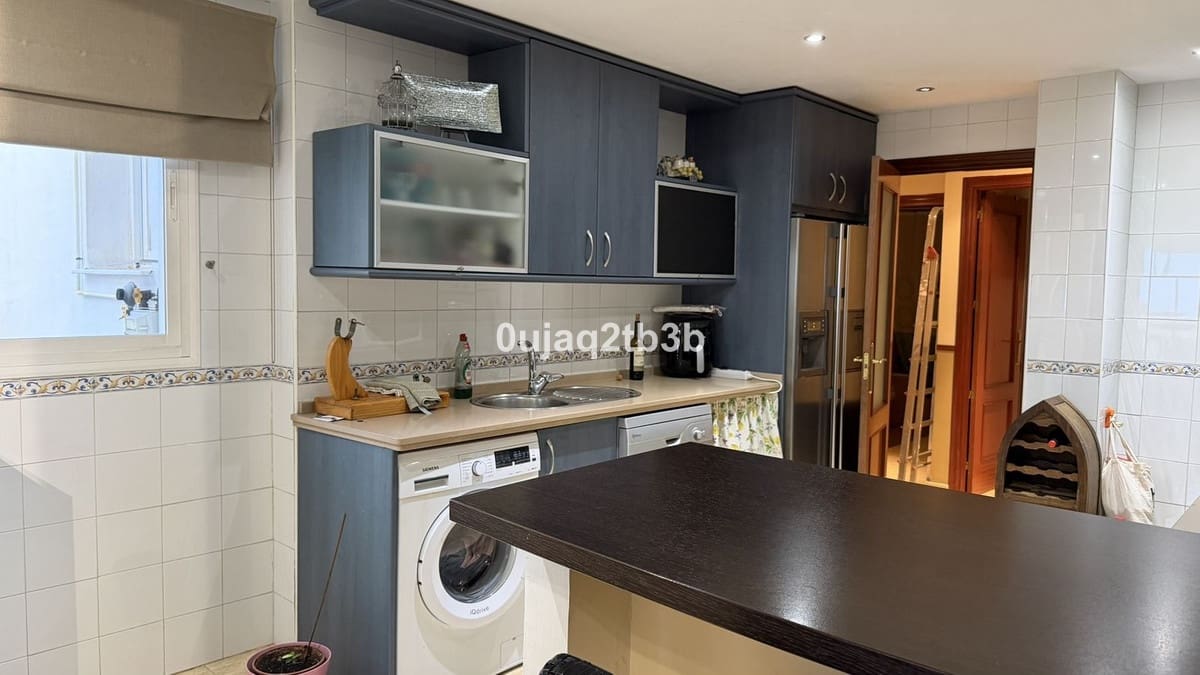 3 bedroom Penthouse for sale in San Pedro de Alcantara with garage - € 675,000 (Ref: 9600023)