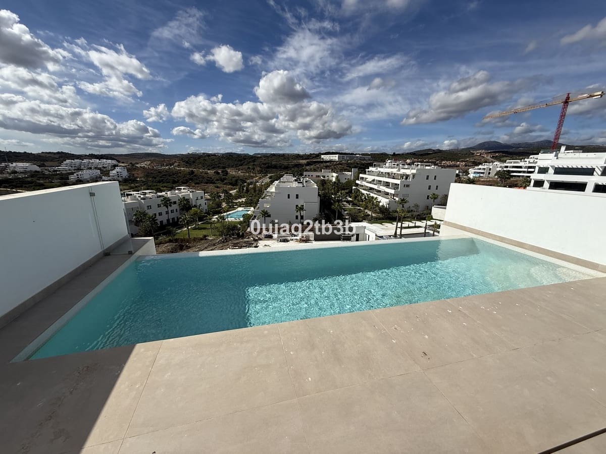 3 soverom Penthouse til salgs i Estepona med svømmebasseng garasje - € 1 100 000 (Ref: 9632794)