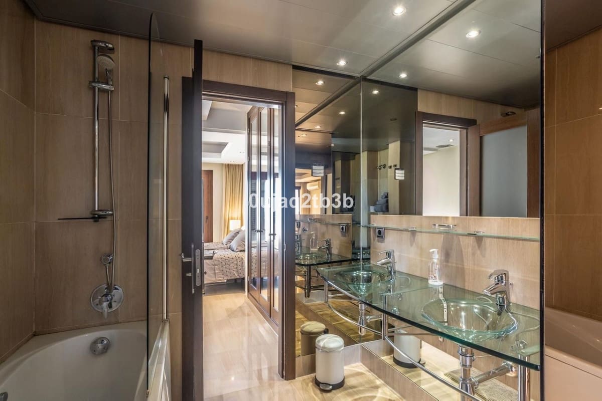 2 camera da letto Appartamento in vendita in Estepona con piscina garage - 630.000 € (Rif: 9707971)