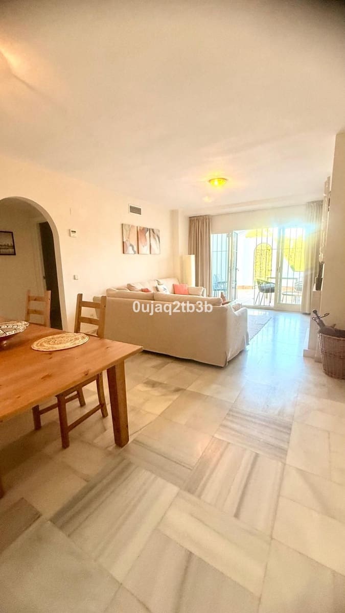 2 chambre Appartement à vendre à Marbella avec piscine garage - 475 000 € (Ref: 9713879)