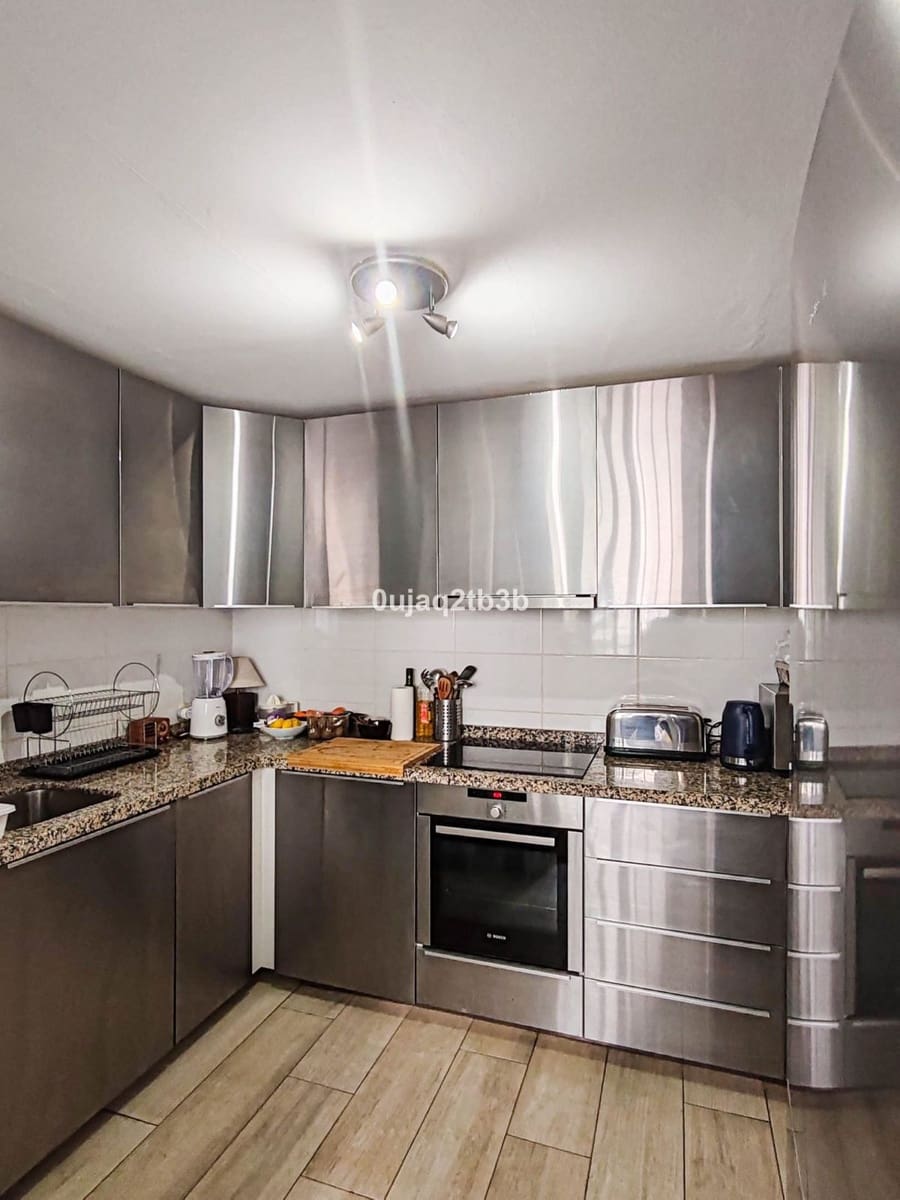 2 chambre Appartement à vendre à Marbella avec piscine garage - 475 000 € (Ref: 9713879)