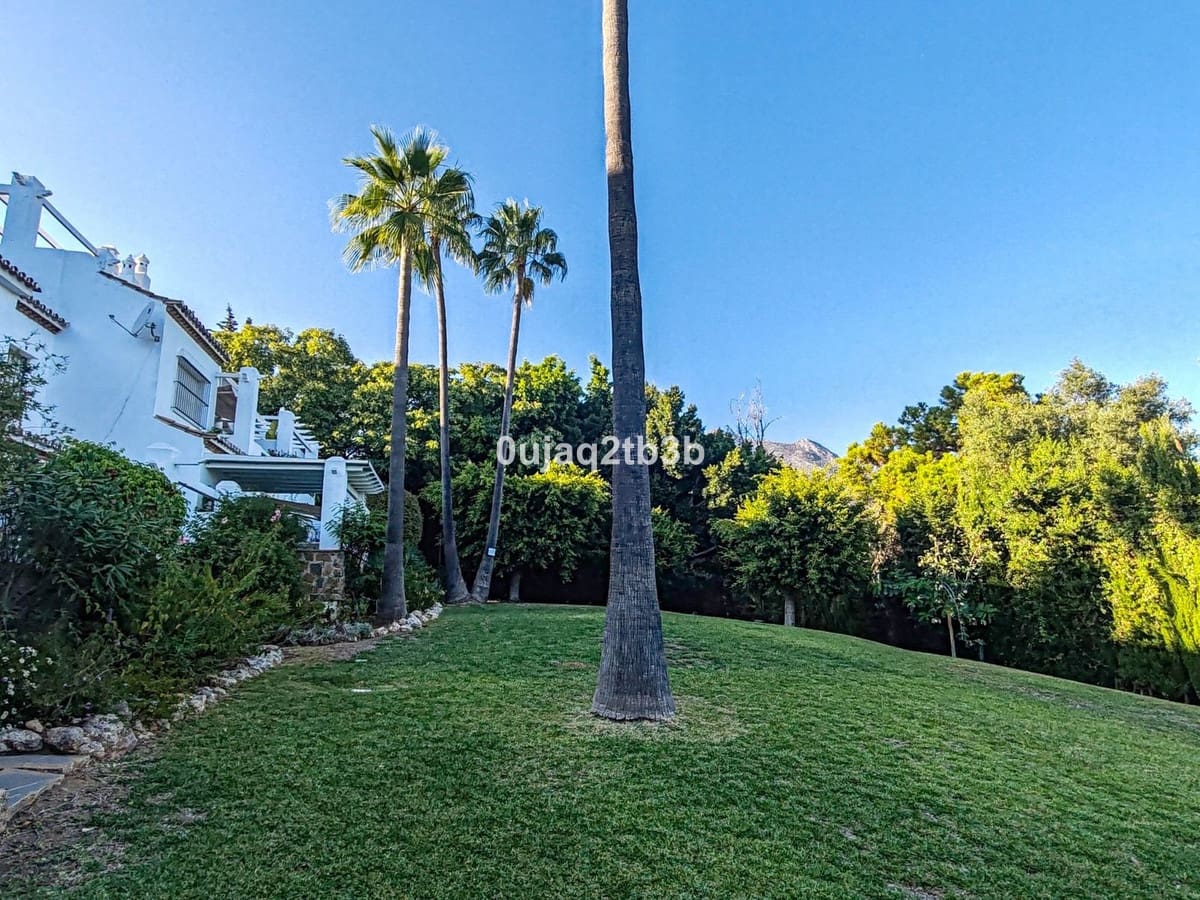 2 chambre Appartement à vendre à Marbella avec piscine garage - 475 000 € (Ref: 9713879)