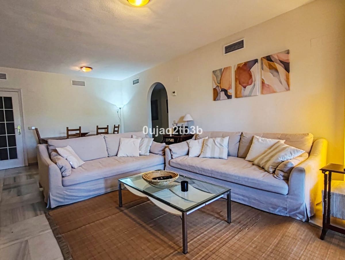 Apartamento de 2 habitaciones en Marbella en venta con piscina garaje - 475.000 € (Ref: 9713879)
