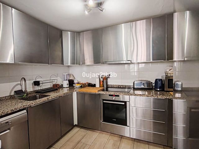 2 chambre Appartement à vendre à Marbella avec piscine garage - 475 000 € (Ref: 9713879)