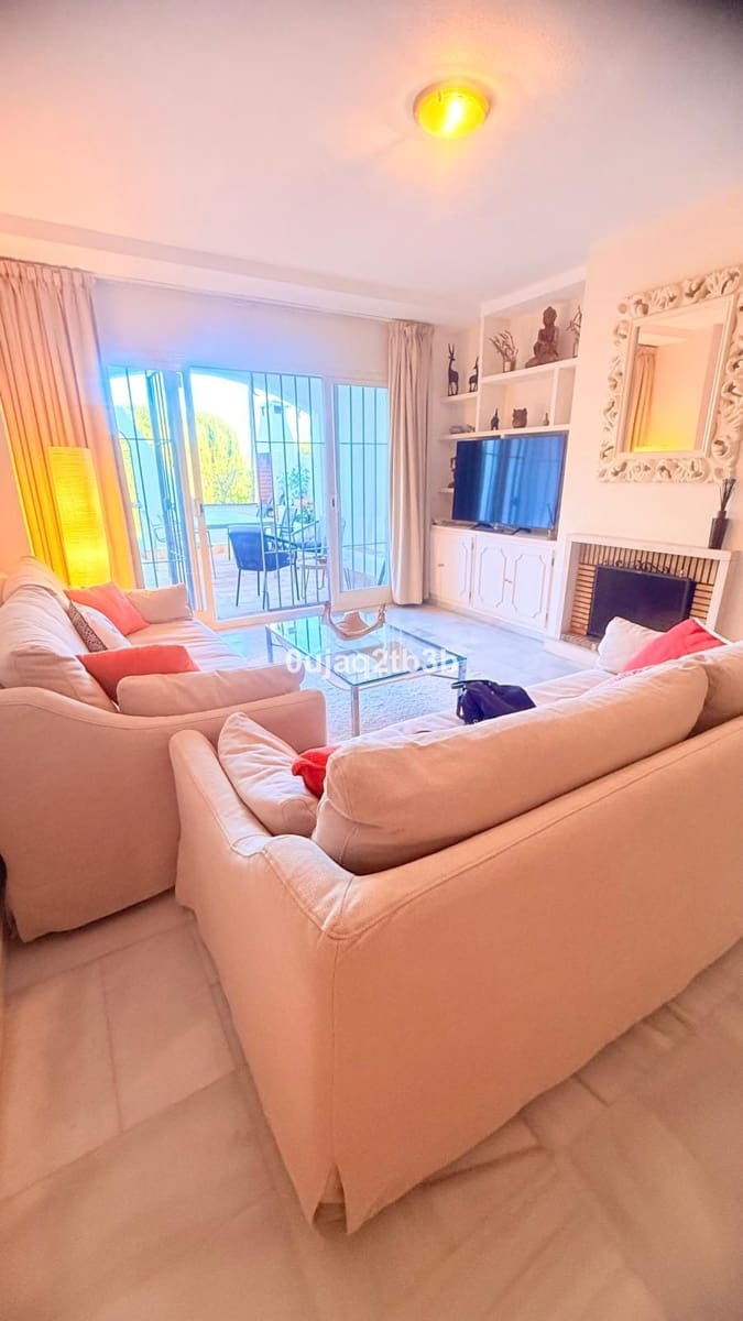 Apartamento de 2 habitaciones en Marbella en venta con piscina garaje - 475.000 € (Ref: 9713879)