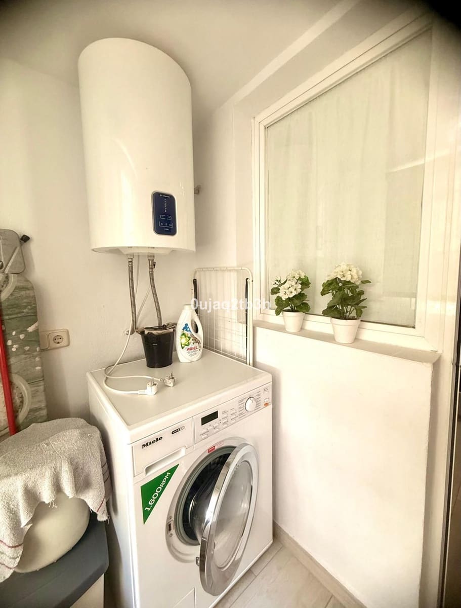 Apartamento de 2 habitaciones en Marbella en venta con piscina garaje - 475.000 € (Ref: 9713879)
