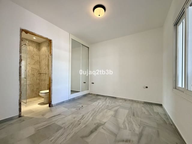 2 sovrum Lägenhet till salu i Nueva Andalucia, Marbella med pool garage - 565 000 € (Ref: 9747218)
