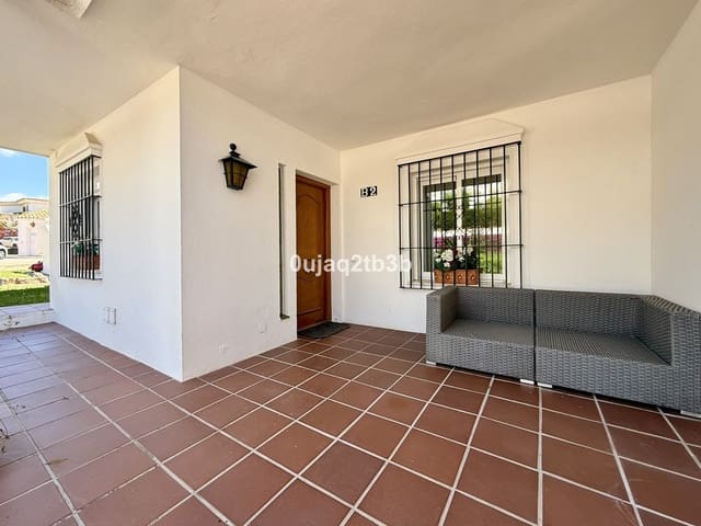 2 sovrum Lägenhet till salu i Nueva Andalucia, Marbella med pool garage - 565 000 € (Ref: 9747218)