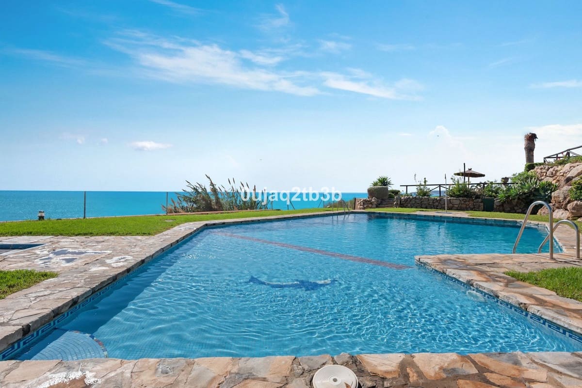 2 sypialnia Dom na sprzedaż w Estepona z basenem garażem - 469 000 € (Ref: 9749351)