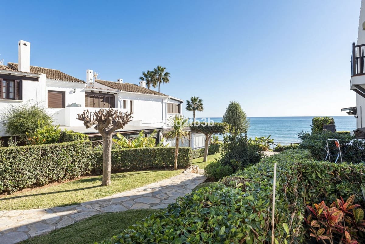 2 sypialnia Dom na sprzedaż w Estepona z basenem garażem - 469 000 € (Ref: 9749351)