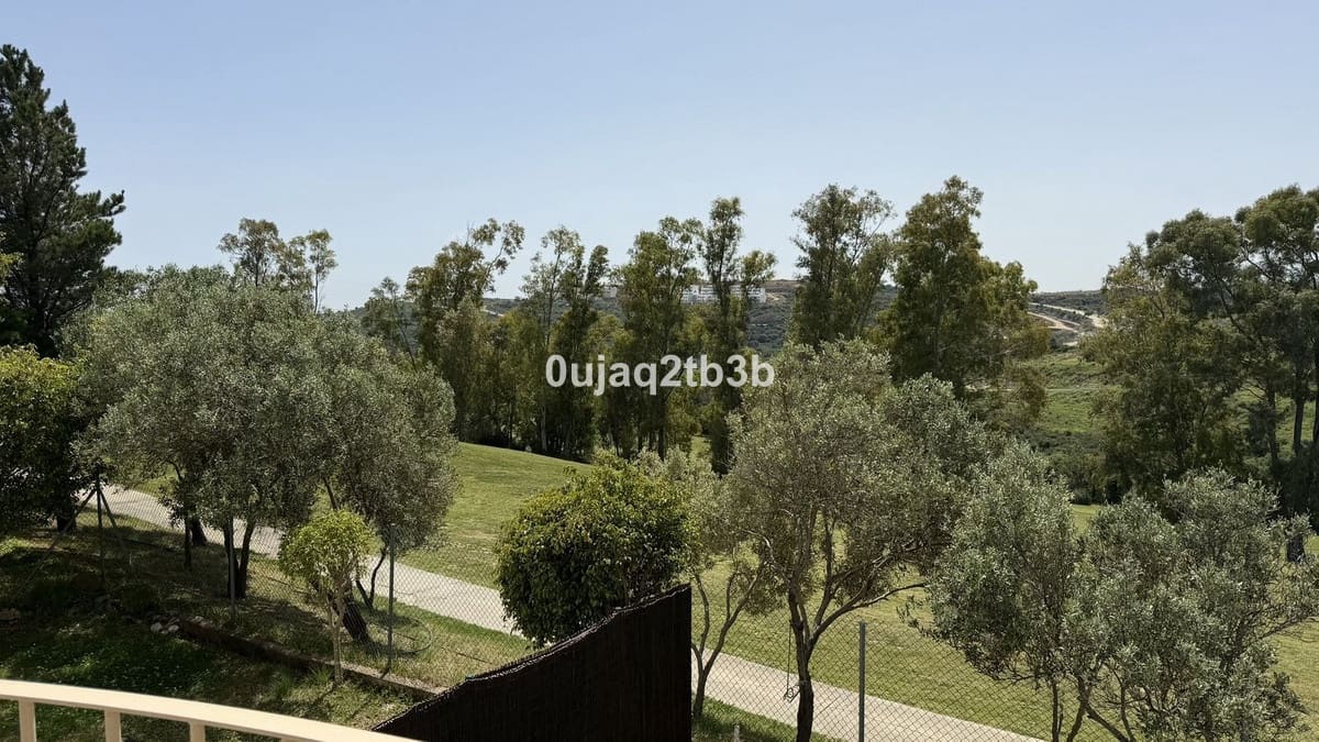 2 chambre Appartement à vendre à Estepona avec piscine garage - 325 000 € (Ref: 9789437)