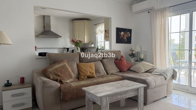 2 sypialnia Apartament na sprzedaż w Estepona Golf, Estepona z basenem garażem - 325 000 € (Ref: 9789437)