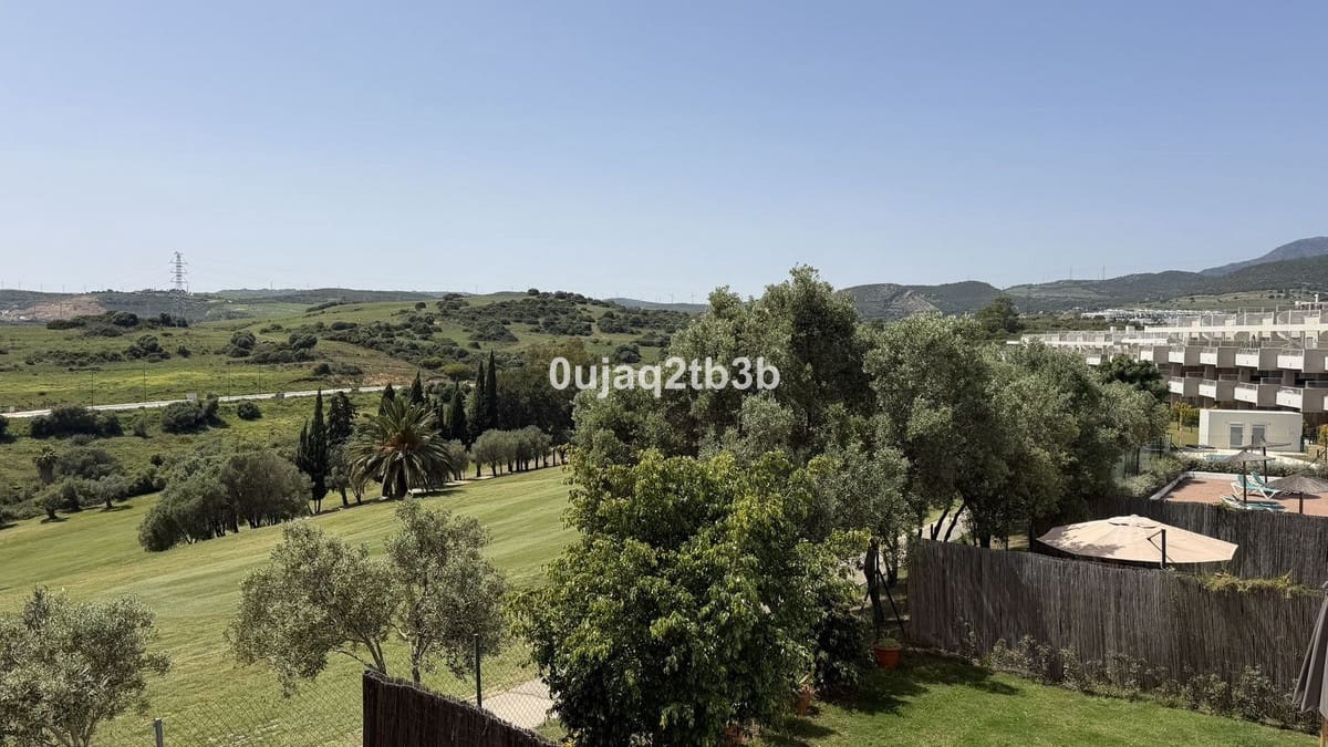 2 bedroom Apartment for sale in Estepona with pool garage - € 325,000 (Ref: 9789437)