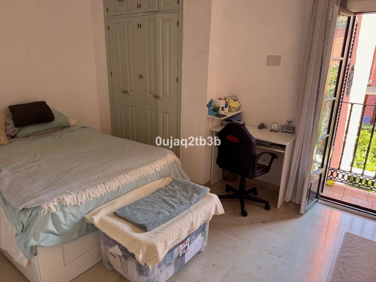 3 camera da letto Casa in vendita in Estepona con piscina - 549.000 € (Rif: 9821591)