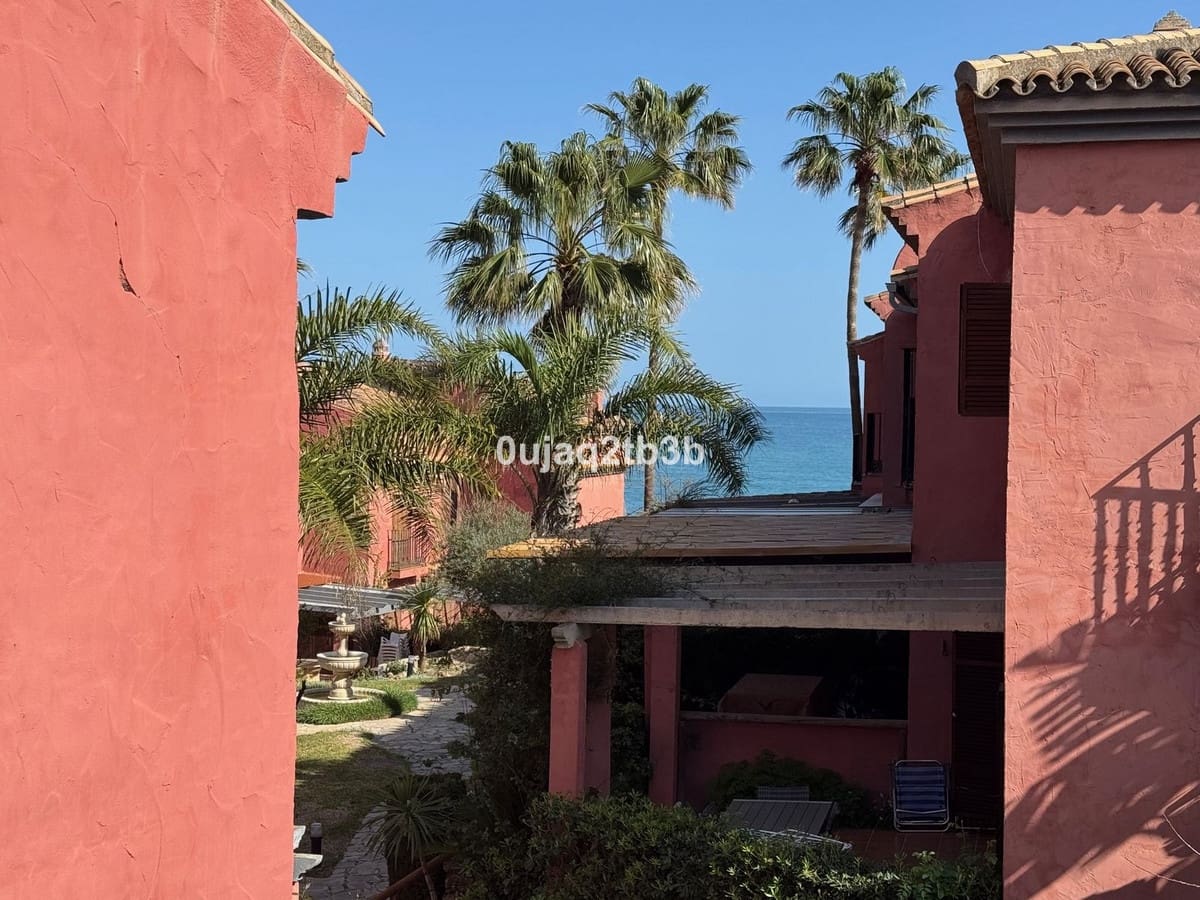 3 camera da letto Casa in vendita in Estepona con piscina - 549.000 € (Rif: 9821591)