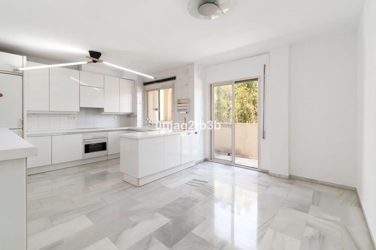 4 camera da letto Attico in vendita in Marbella con garage - 779.500 € (Rif: 9829776)