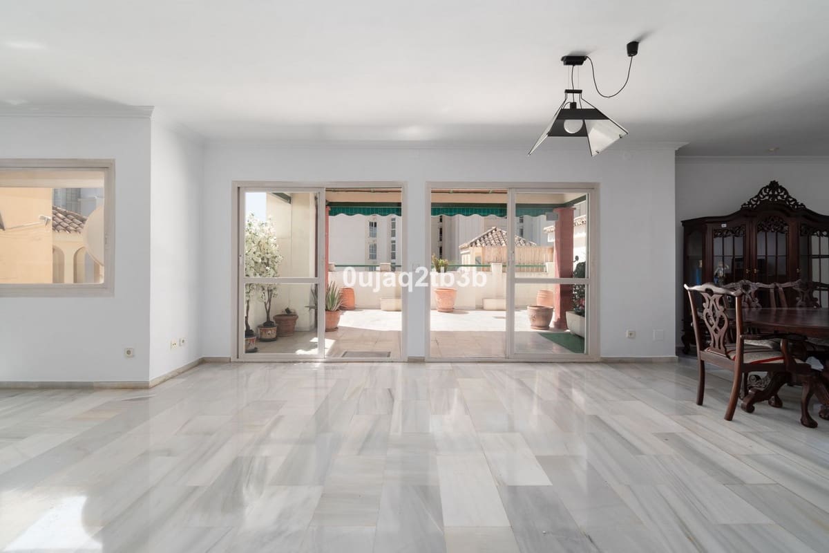 4 camera da letto Attico in vendita in Marbella con garage - 779.500 € (Rif: 9829776)