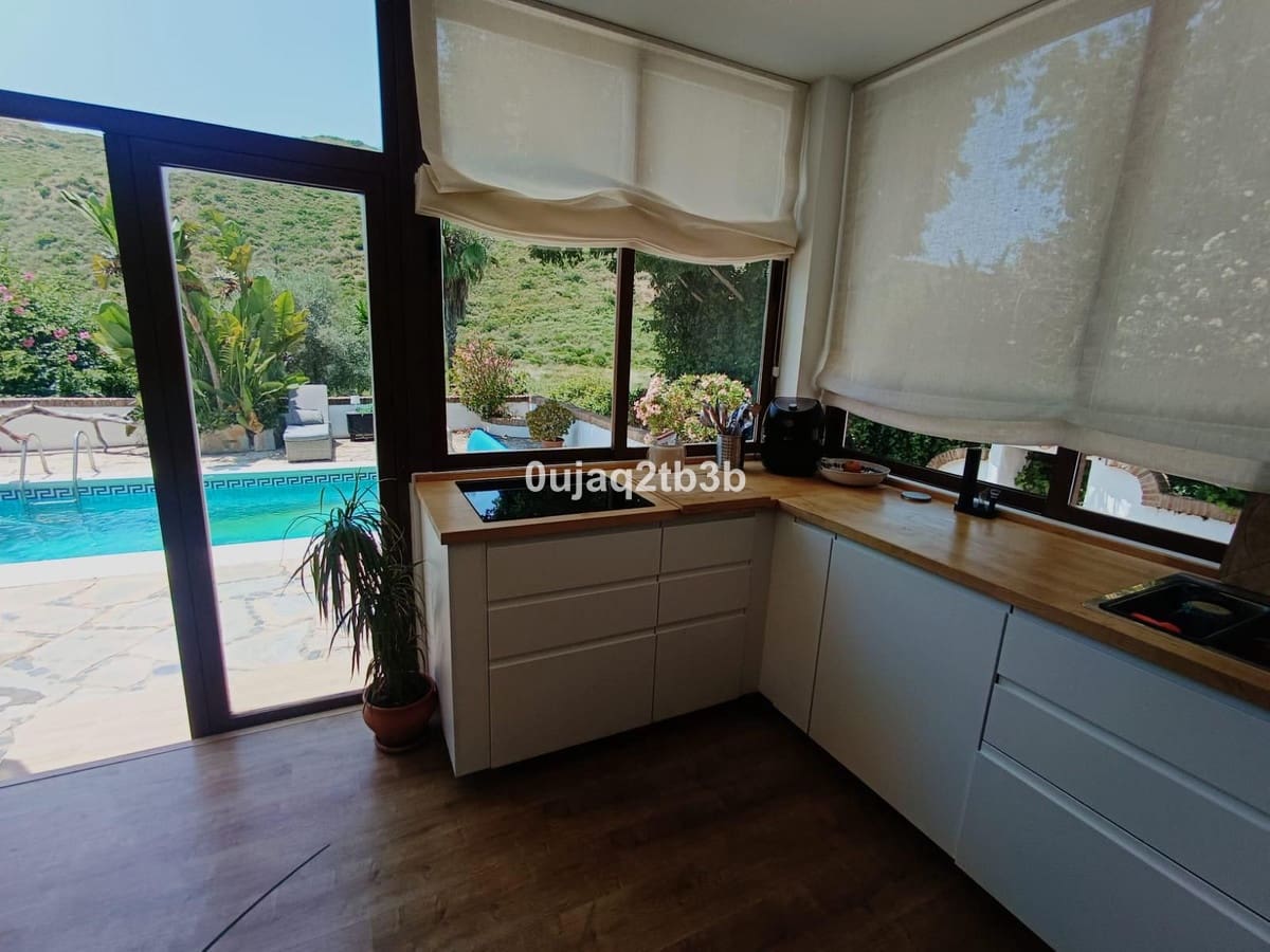 3 bedroom Finca/Country House for sale in Manilva with pool garage - € 430,000 (Ref: 9838568)