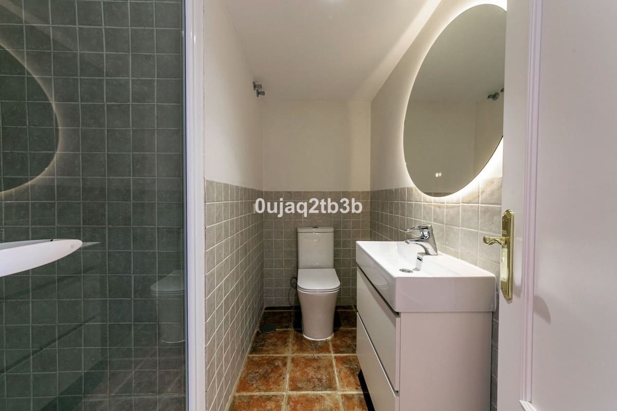 Maison de Ville de 4 chambres à louer à Malaga ville avec piscine garage - 4 000 € (Ref: 9844408)