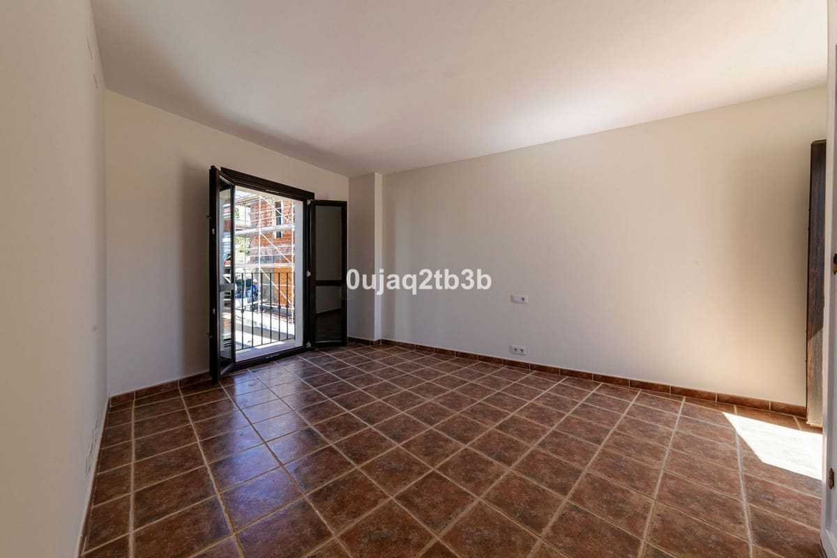 Maison de Ville de 4 chambres à louer à Malaga ville avec piscine garage - 4 000 € (Ref: 9844408)