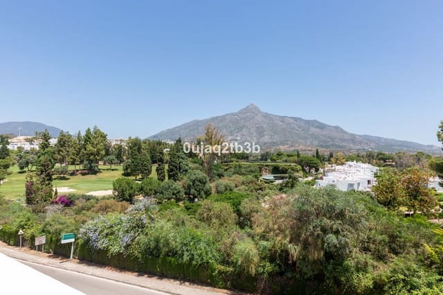 3 Zimmer Haus zu verkaufen in Aloha Golf, Marbella mit Pool Garage - 750.000 € (Ref: 9890971)