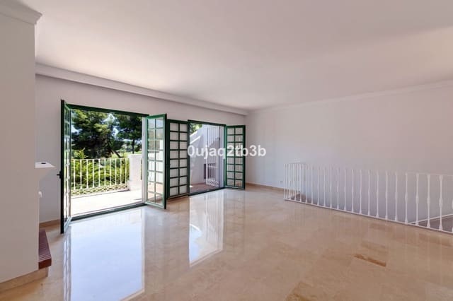 Casa de 3 habitaciones en Aloha Golf, Marbella en alquiler con piscina garaje - 3.500 € (Ref: 9944349)