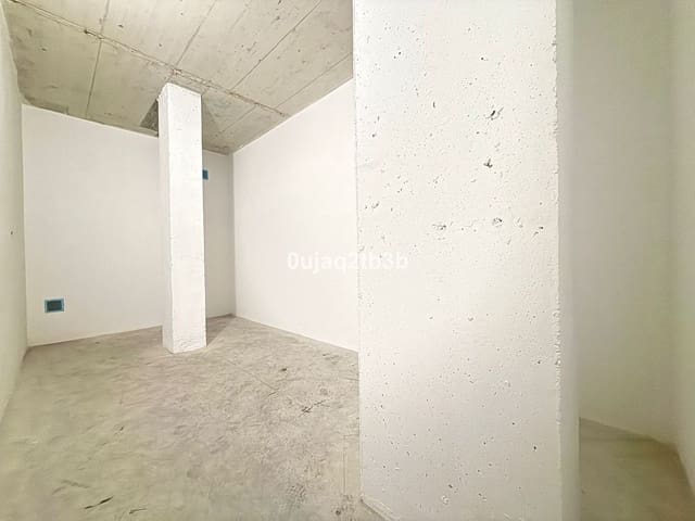 1 bedroom Commercial for rent in San Pedro de Alcantara, Marbella with garage - € 295 (Ref: 9991988)