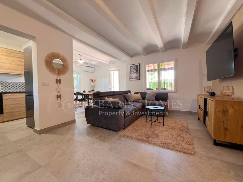 Casa de 3 habitaciones en Dénia en venta con piscina - 399.900 € (Ref: 10003617)