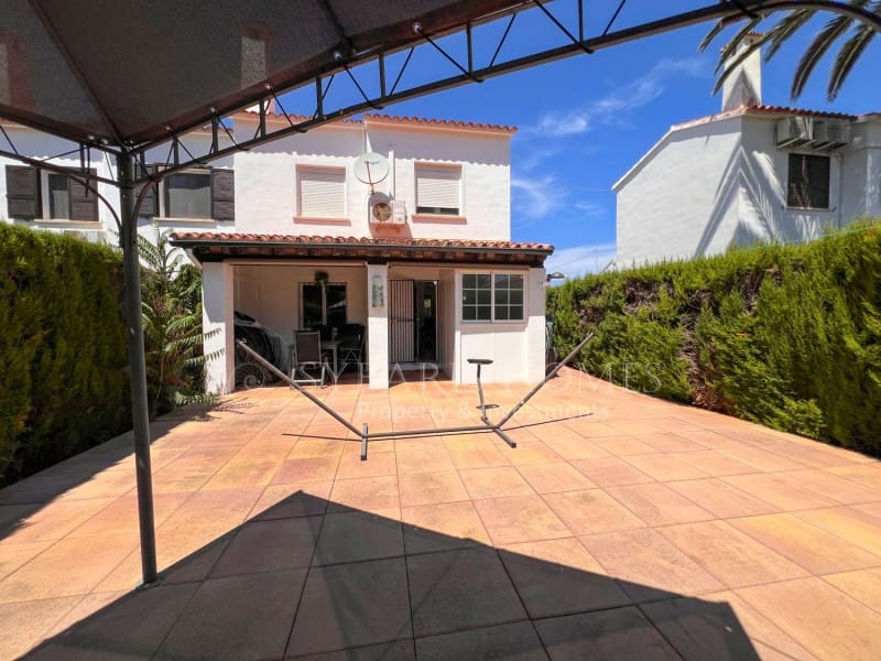 Casa de 3 habitaciones en Dénia en venta con piscina - 399.900 € (Ref: 10003617)
