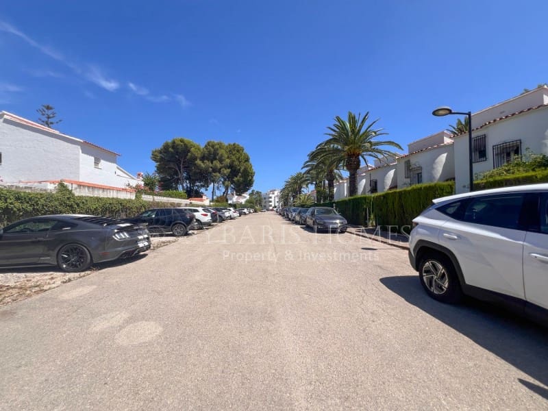Casa de 3 habitaciones en Dénia en venta con piscina - 399.900 € (Ref: 10003617)