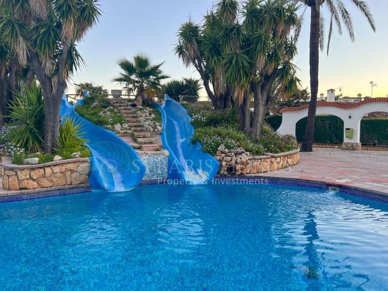Casa de 3 habitaciones en Dénia en venta con piscina - 399.900 € (Ref: 10003617)