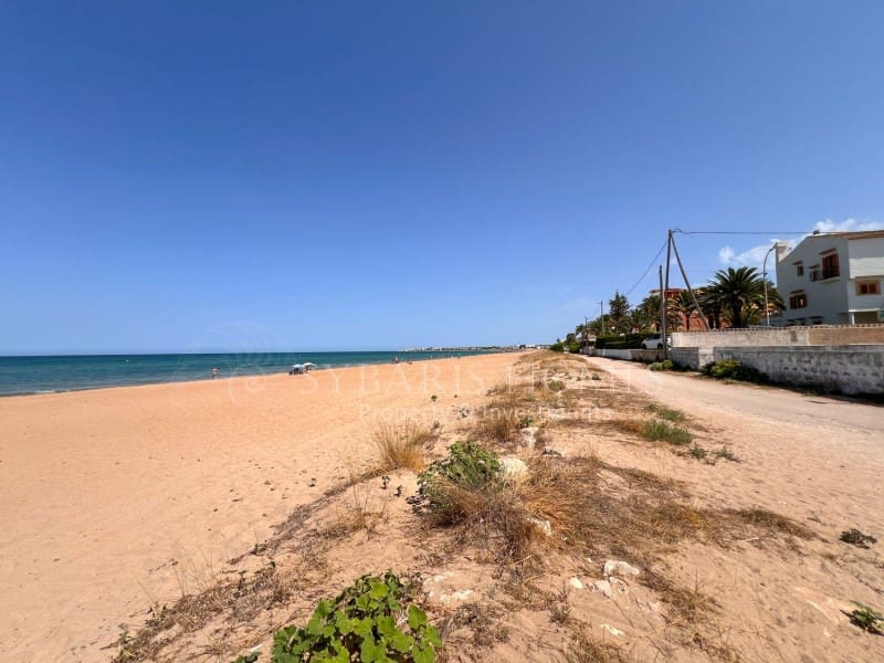 Chalet de 2 habitaciones en Els Poblets en venta con garaje - 425.000 € (Ref: 10017242)