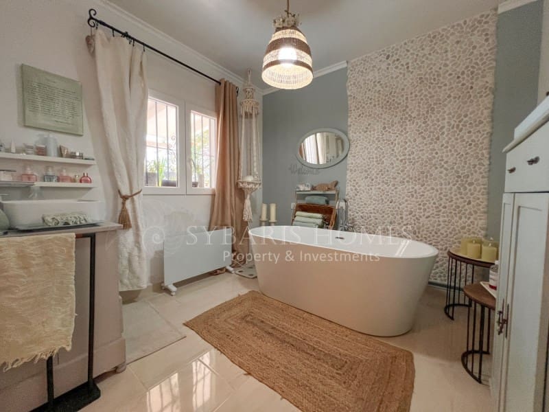 Chalet de 2 habitaciones en Els Poblets en venta con garaje - 425.000 € (Ref: 10017242)