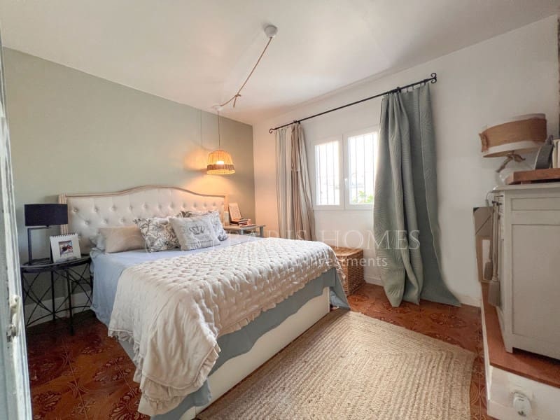 Chalet de 2 habitaciones en Els Poblets en venta con garaje - 425.000 € (Ref: 10017242)
