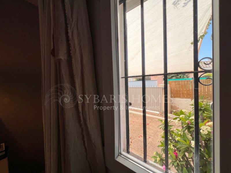 Chalet de 2 habitaciones en Els Poblets en venta con garaje - 425.000 € (Ref: 10017242)
