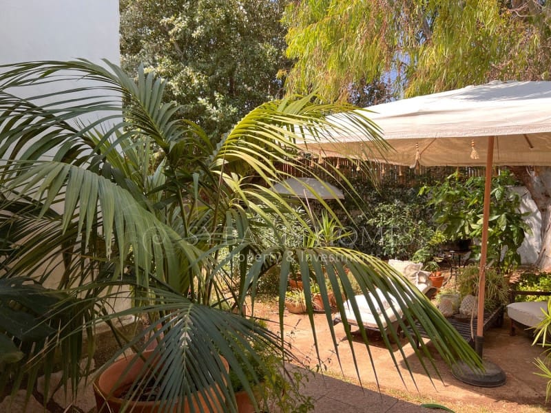 Chalet de 2 habitaciones en Els Poblets en venta con garaje - 425.000 € (Ref: 10017242)
