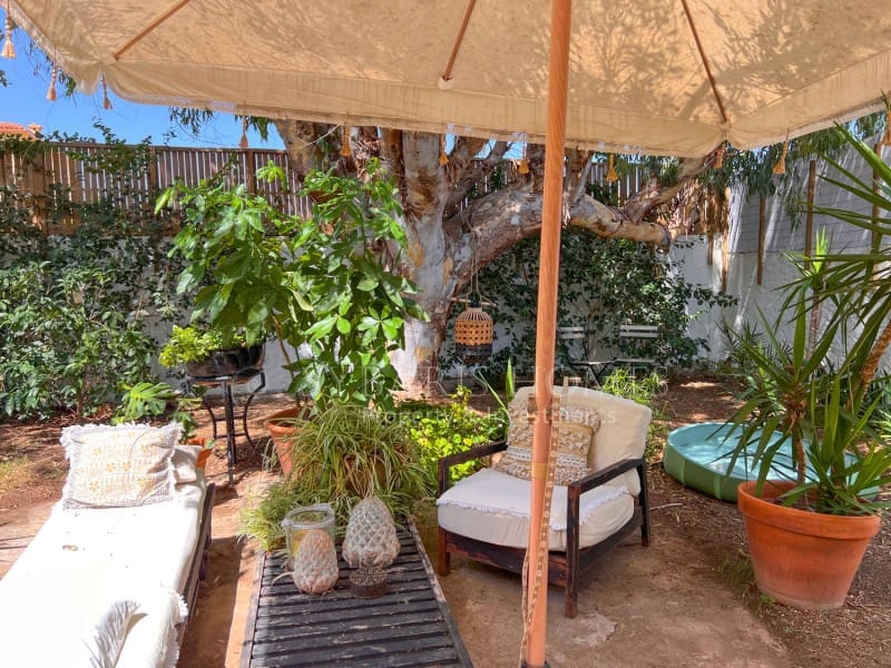 Chalet de 2 habitaciones en Els Poblets en venta con garaje - 425.000 € (Ref: 10017242)
