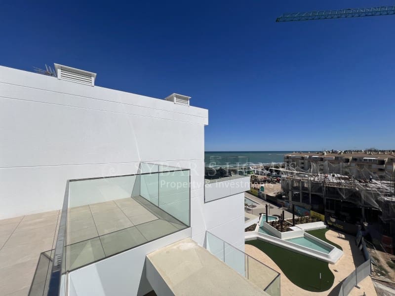 3 bedroom Penthouse for sale in Denia with pool garage - € 625,000 (Ref: 10022166)