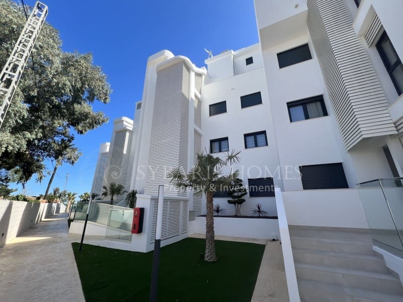 3 bedroom Penthouse for sale in Denia with pool garage - € 625,000 (Ref: 10022166)