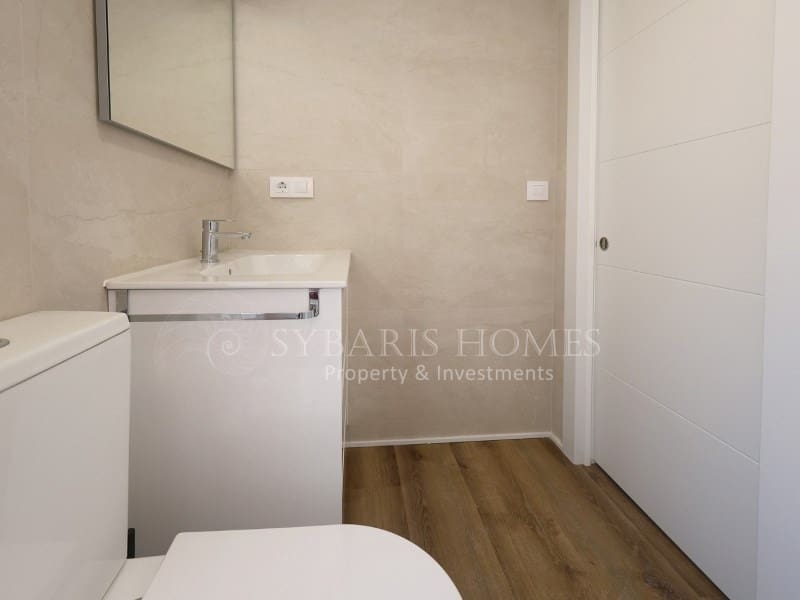 Apartamento de 2 habitaciones en Dénia en venta - 185.000 € (Ref: 10025359)